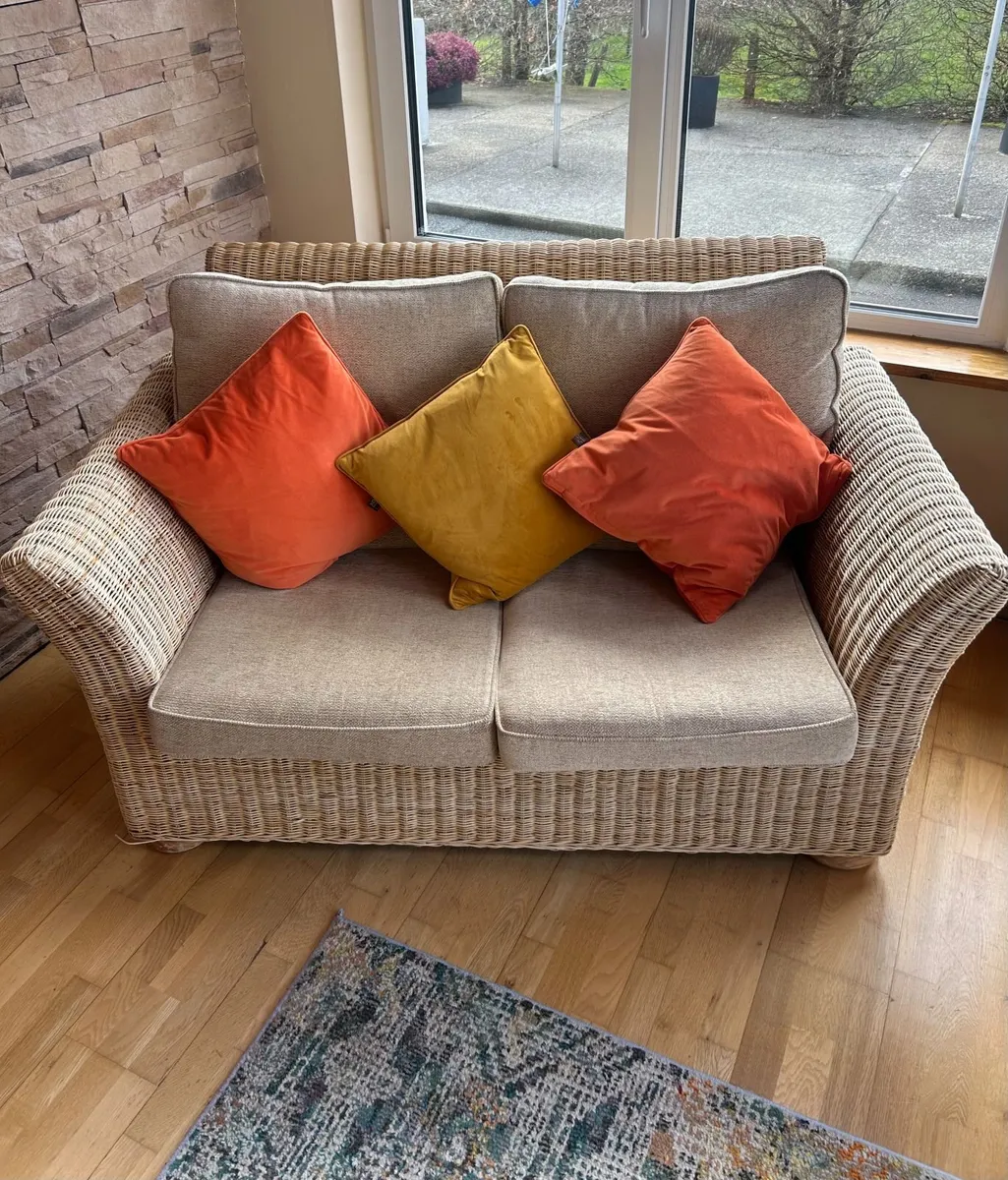 3 Piece Wicker Suite of Furniture - Image 2