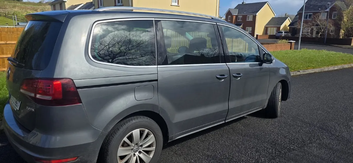 Vw sharan 2017 2.0tdi speed manual - Image 2