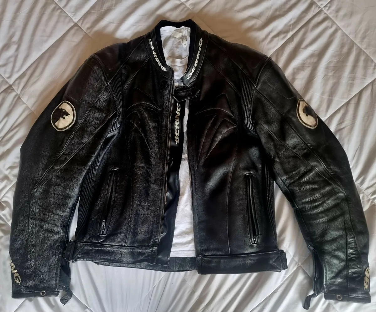 Bering Motorcycle Leather jacket size Large - Image 1