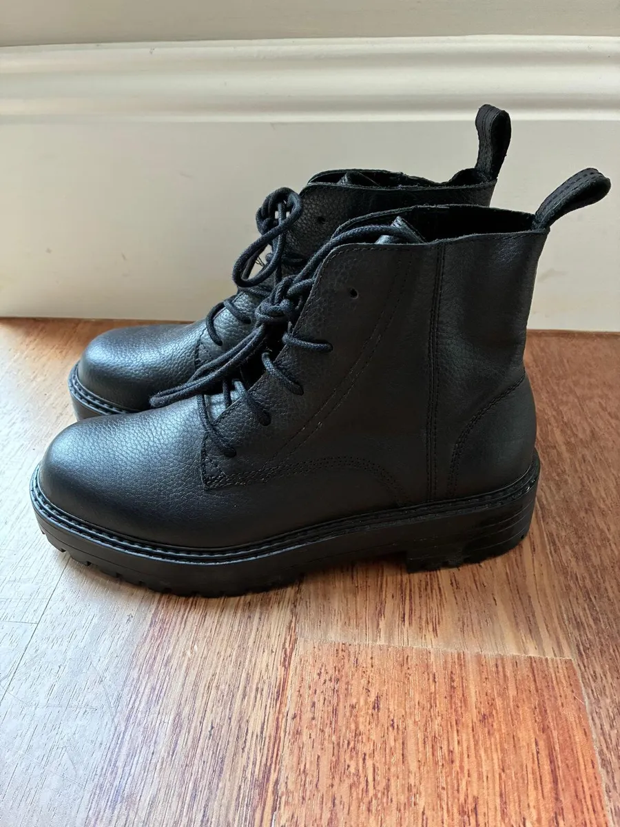 Ladies Boots - Image 2