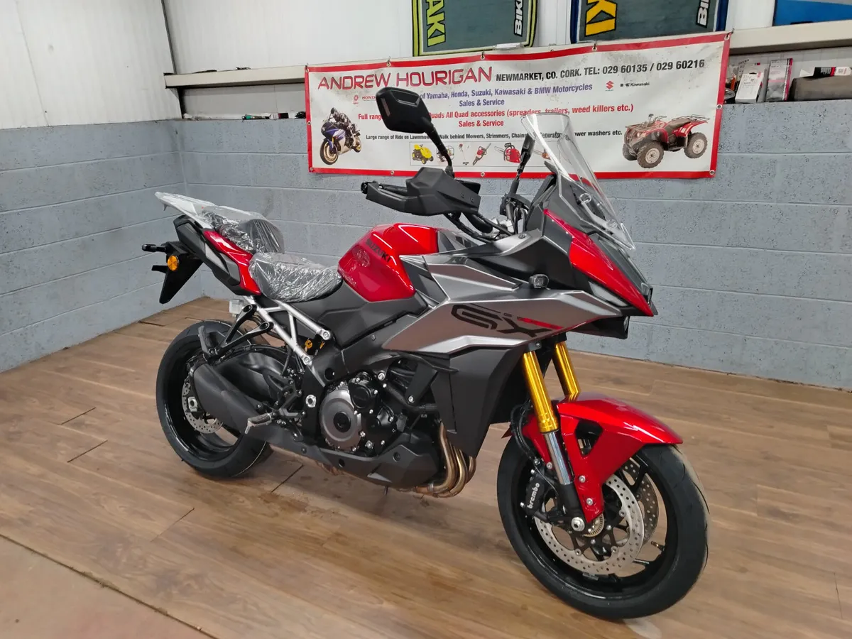 Suzuki GSXS 1000GX - Image 3