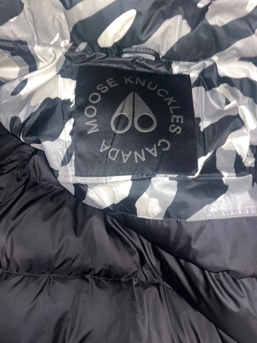 Moose Knuckles Dugald White camo Jacket - Image 4