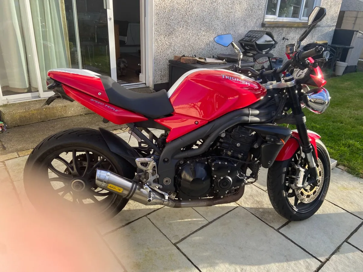Triumph Speed Triple 1050 - Image 3