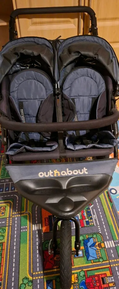 Out n About Double Nipper Buggy - Image 3