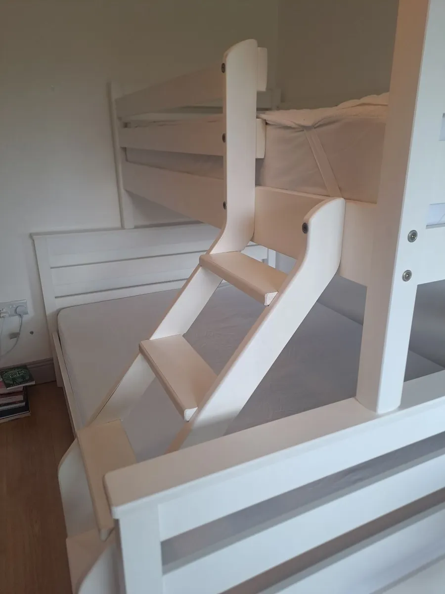 Triple bunkbed - Image 2