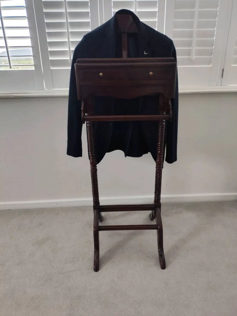 Vintage Wooden Gentleman’s Valet/Suit Stand - Image 1