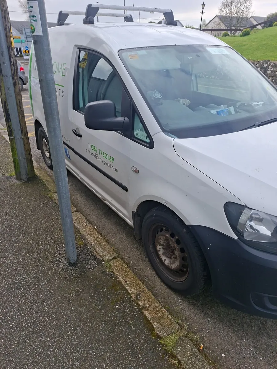 Volkswagen Caddy 2012 - Image 2