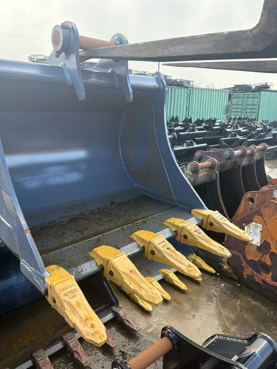 36”digging bucket for 8 ton - Image 2