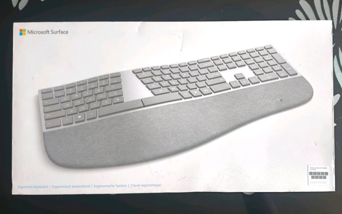 Microsoft Surface Ergonomic Keyboard - Image 2