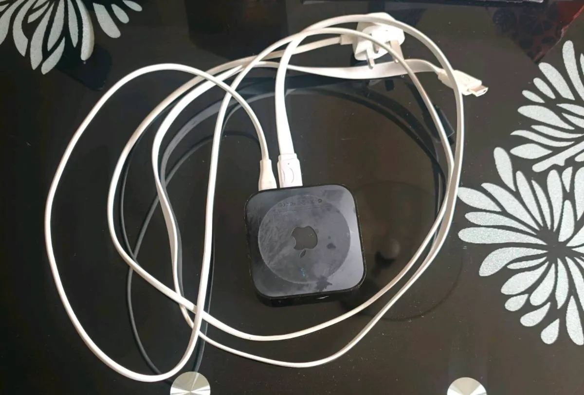 Apple TV Set - Image 3