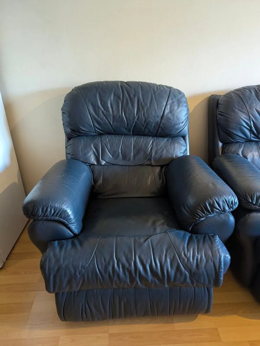 Navy Blue Leather 3-Piece Suite - 3-Seater Sofa & 2 Armchairs (Reclining) - Image 1