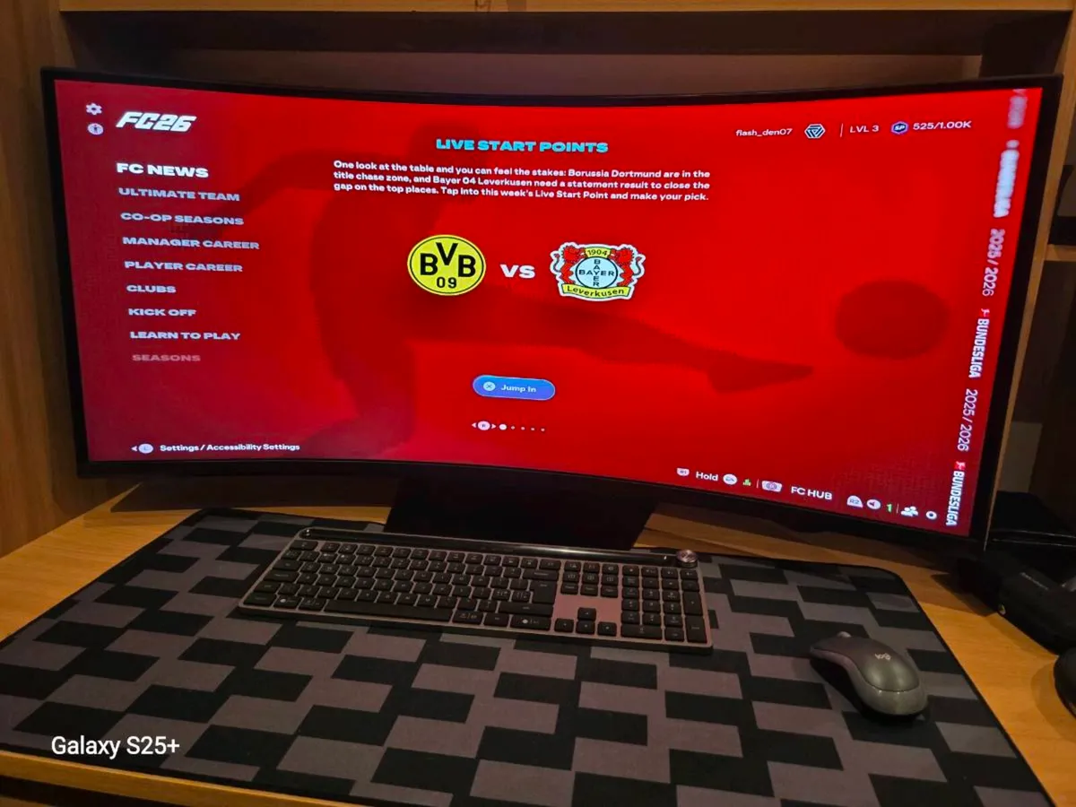 Samsung  Odyssey G7 40"monitor - Image 1