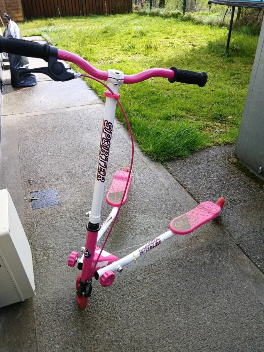 Children’s scooter