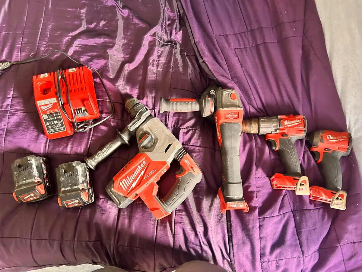 Milwaukee Set - Image 1