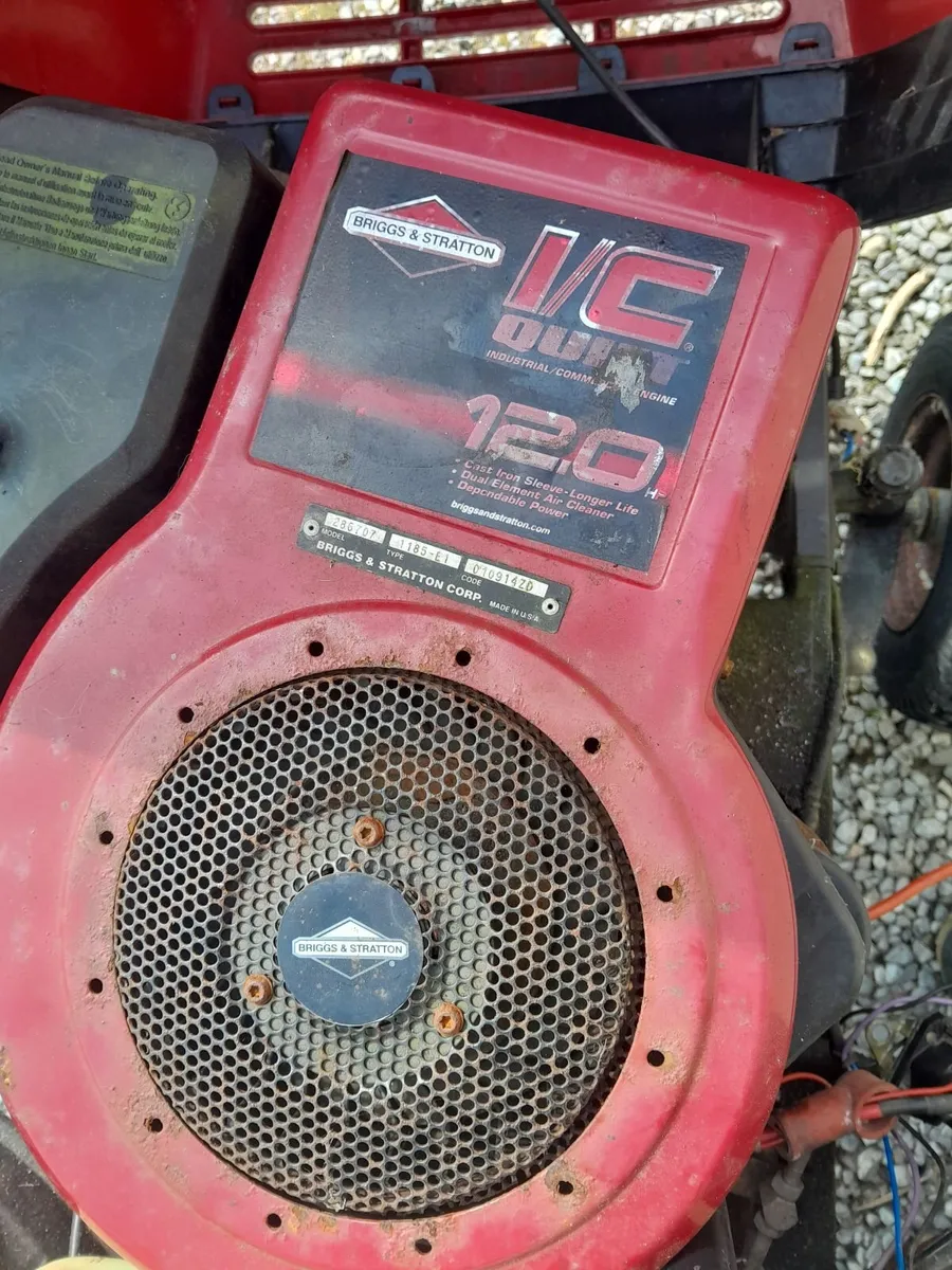 Ride on Lawnmower for parts or repair - Image 2