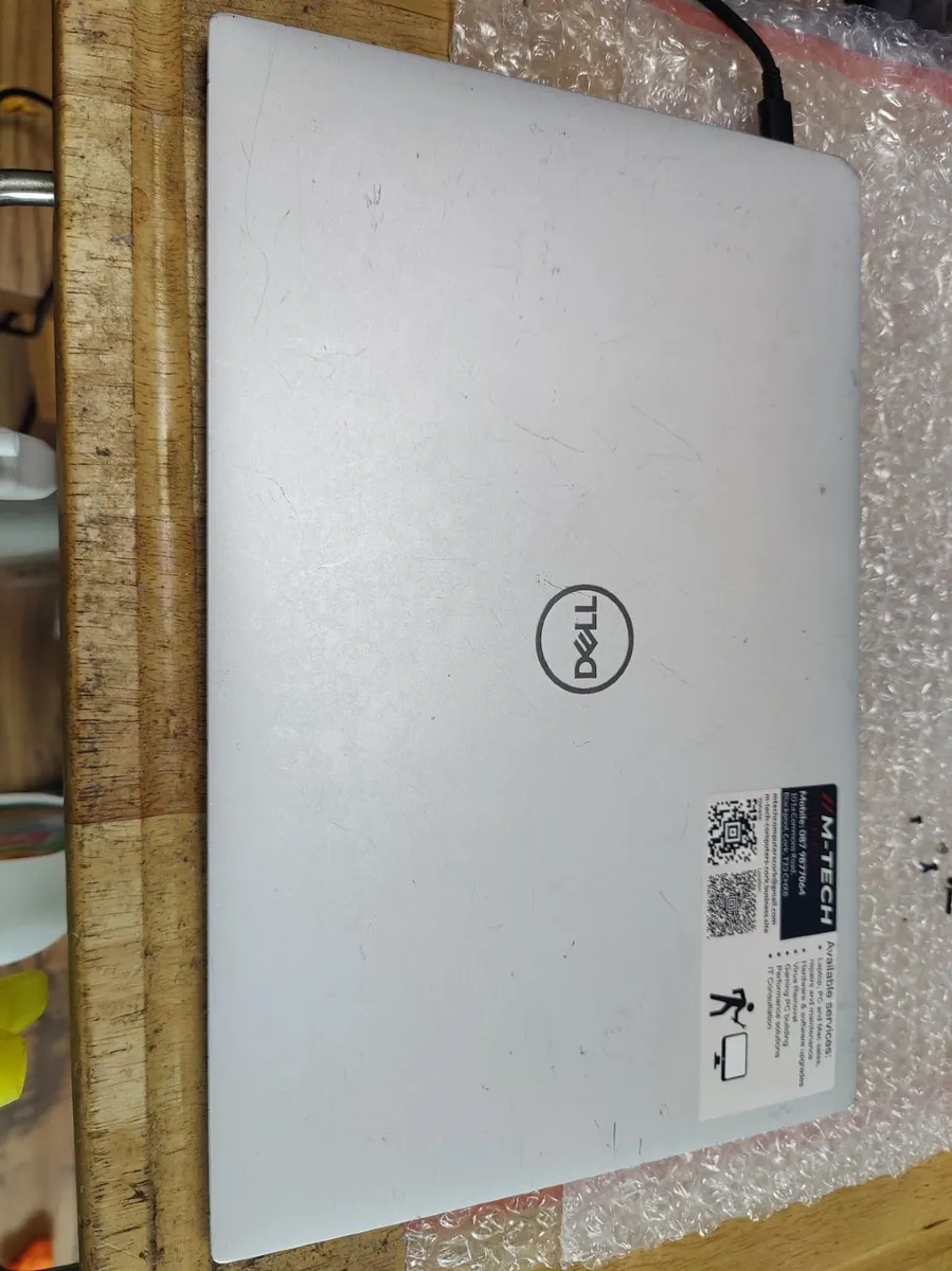 Dell XPS premium laptop i7/16GB/512GB SSD/W11 - Image 2