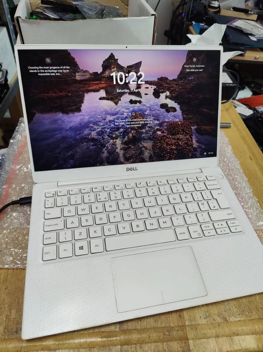 Dell XPS premium laptop i7/16GB/512GB SSD/W11 - Image 1