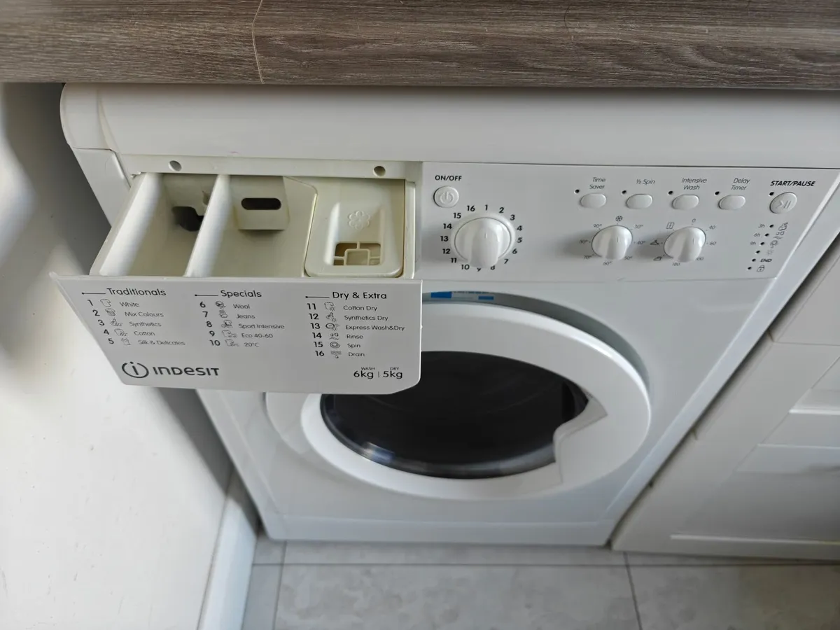 Washer dryer - Image 2