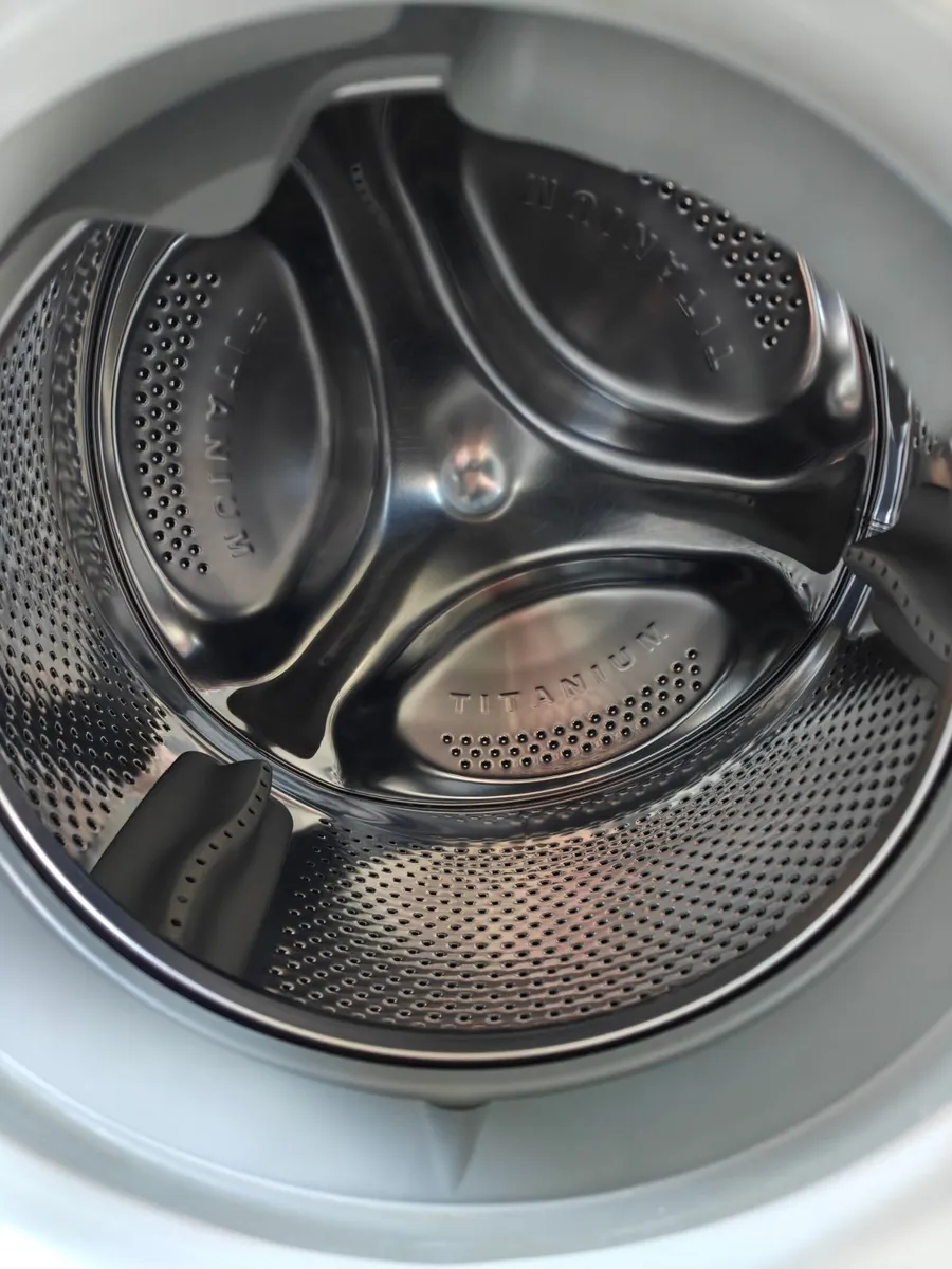 Washer dryer - Image 3