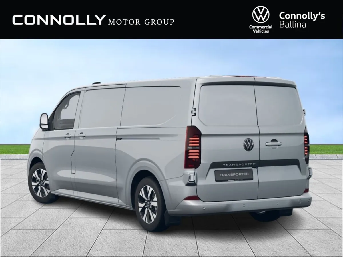 Volkswagen Transporter Highline 30 LWB 2.0TDi 150b - Image 3