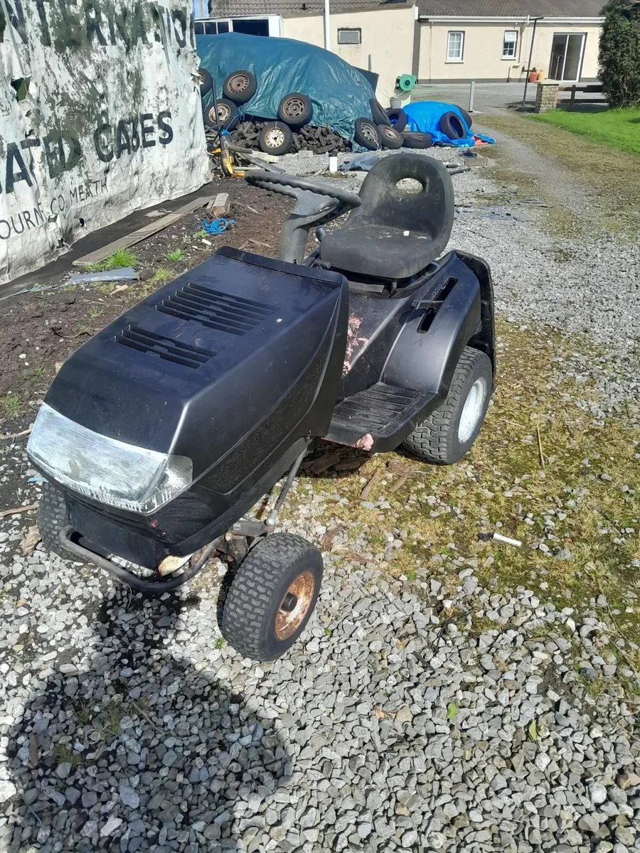 Ride on Lawnmower for parts or repair - Image 1