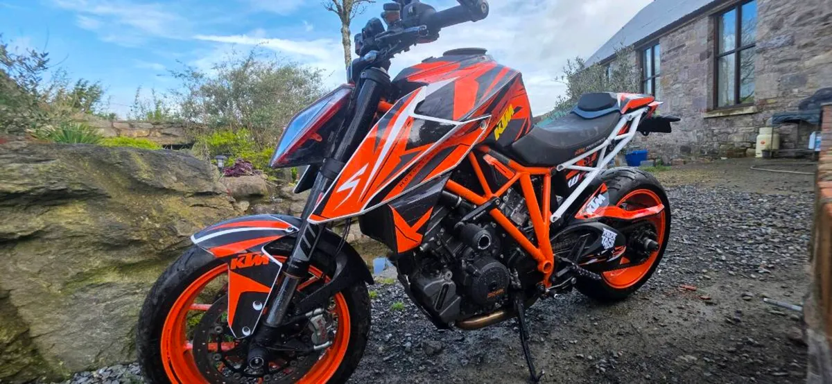 Ktm superduke r 1290 - Image 4