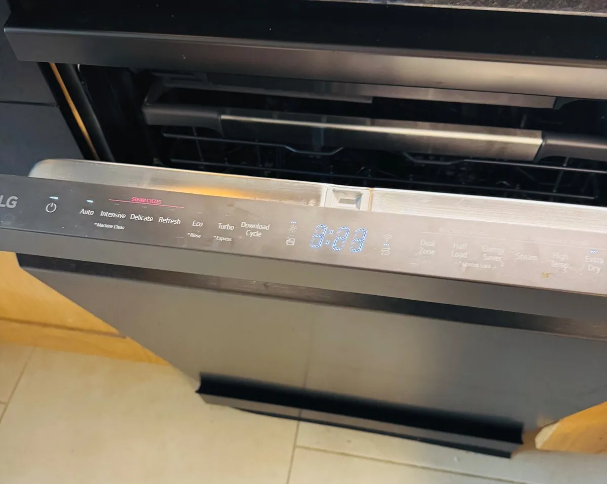 Barely Used LG DF587HMS 14 Freestanding Dishwasher - Image 3