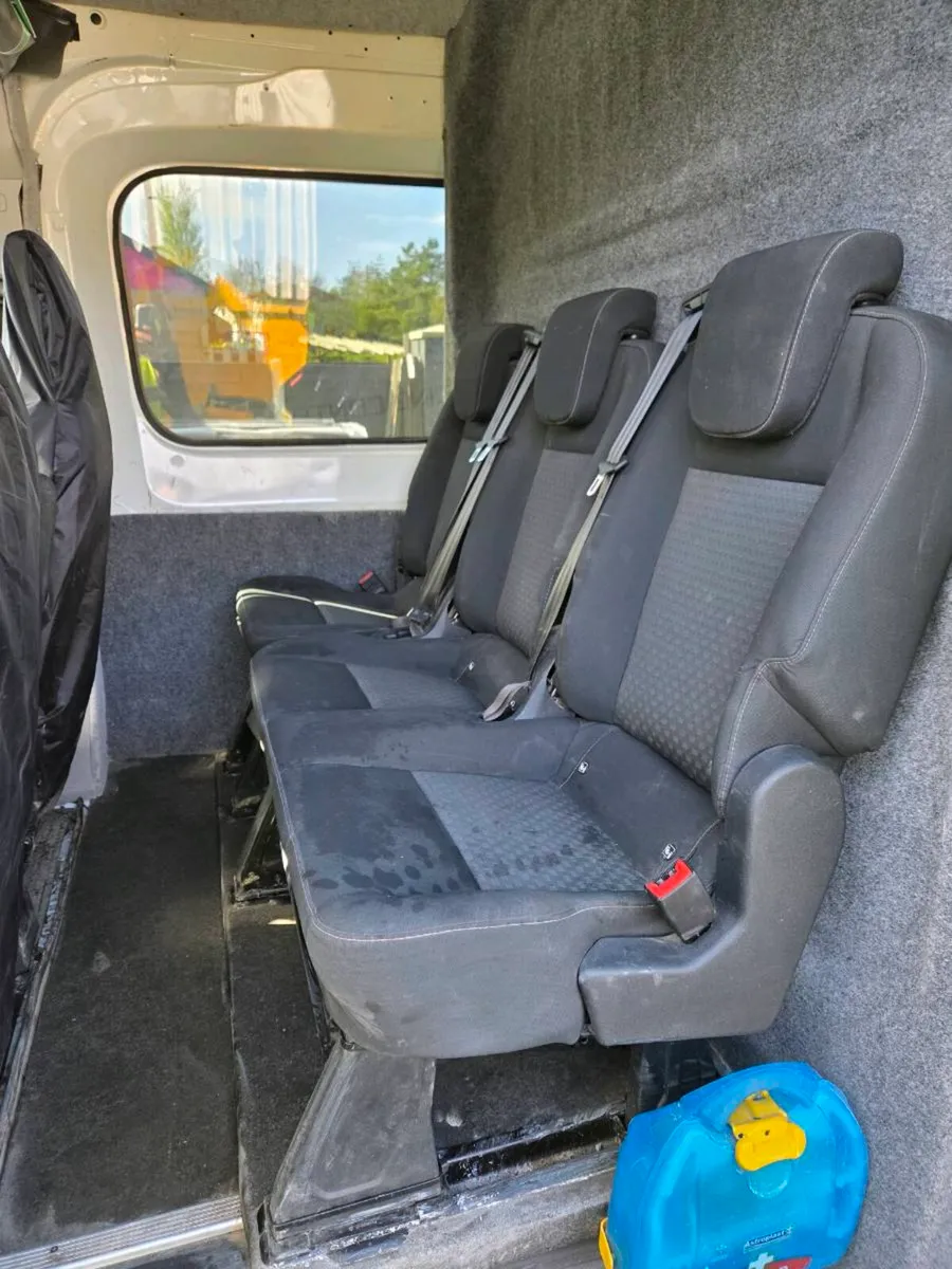 Maxus delivery 9 crew cab - Image 2