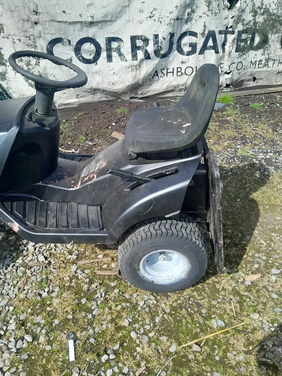 Ride on Lawnmower for parts or repair - Image 3