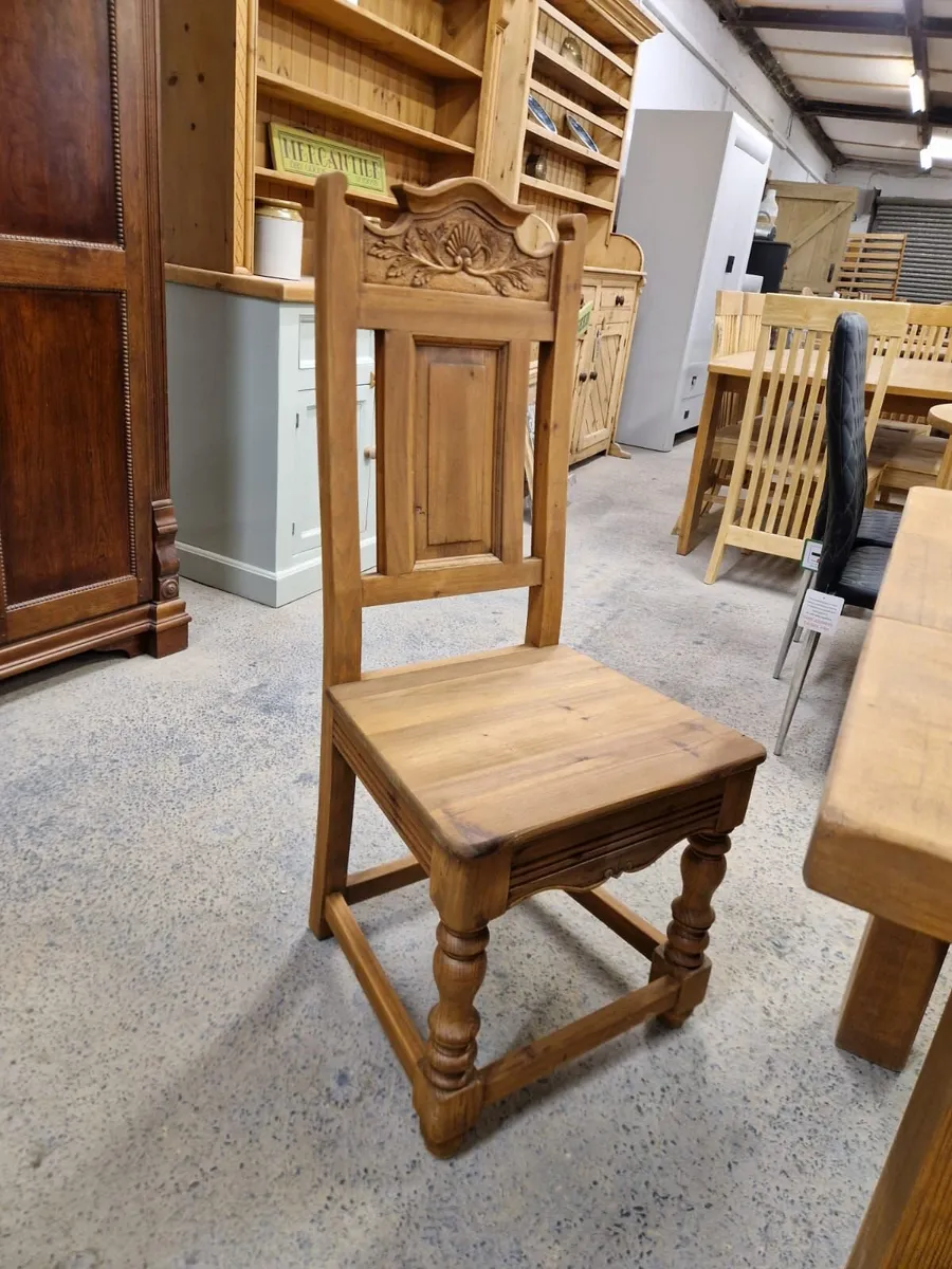 Vintage farmhouse table, 4 chairs, bench - Image 4