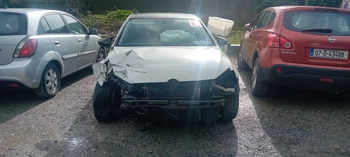 Breaking mk7 golf 1.4 tsi with reconditioned engin - Image 1