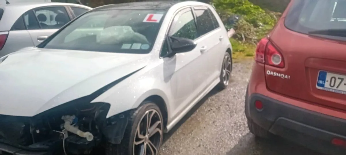 Breaking mk7 golf 1.4 tsi with reconditioned engin - Image 2