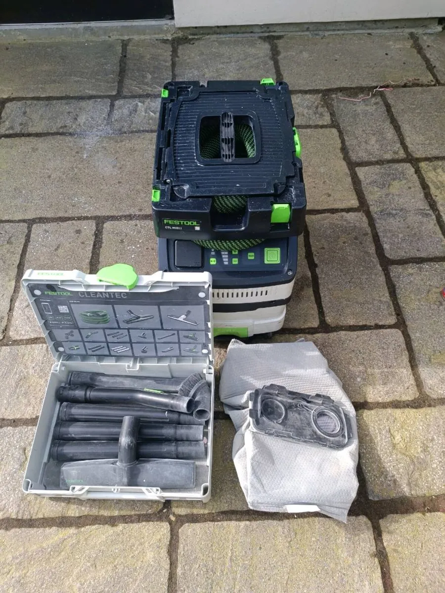 Festool CLT midi l vacuum .