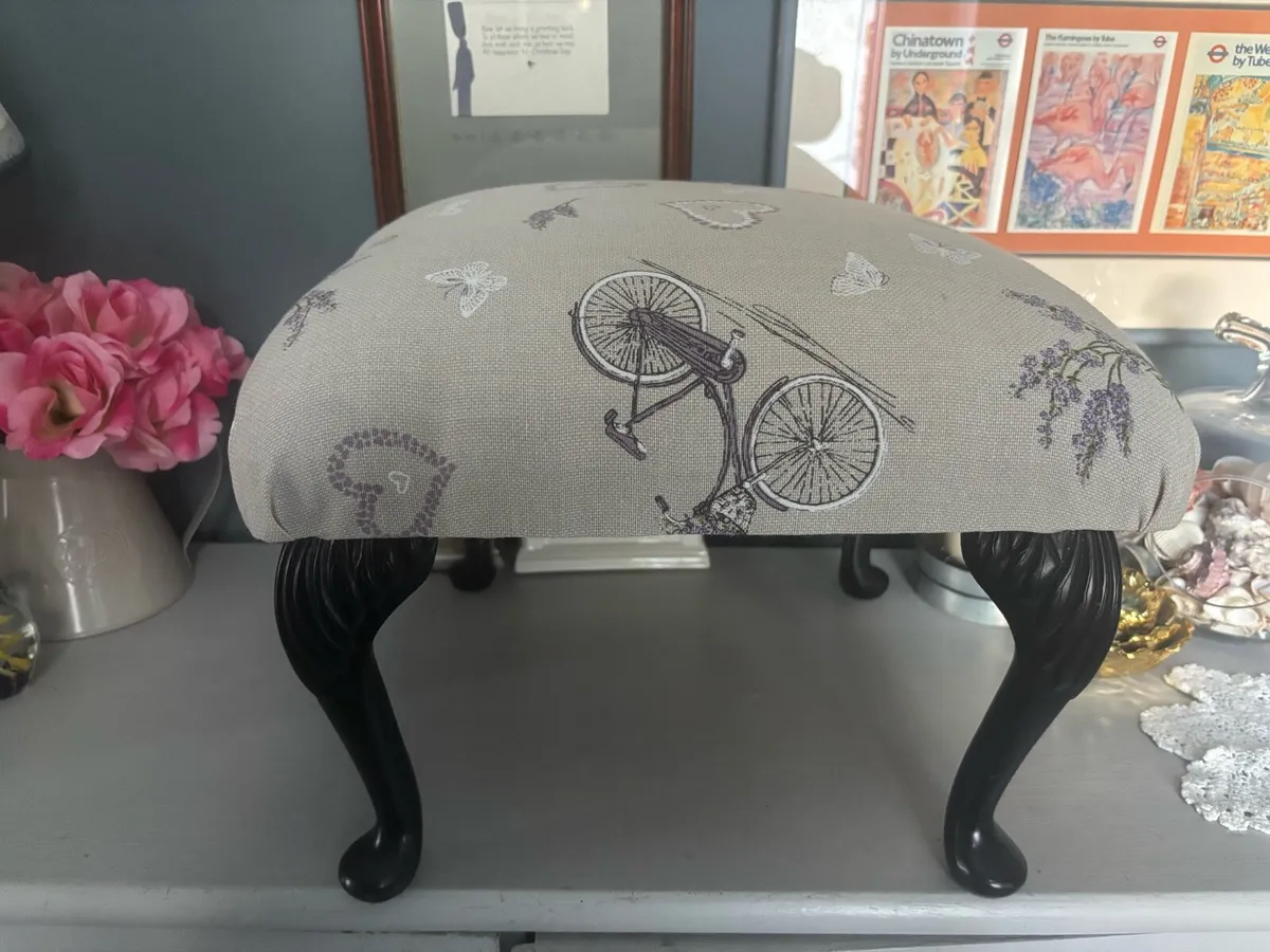 Beautiful Footstool New material - Image 2