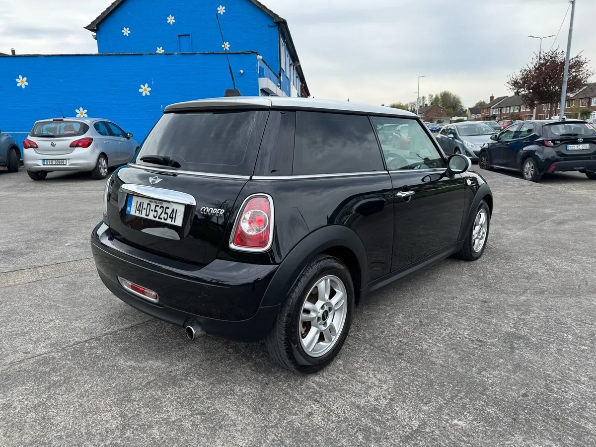 Mini Cooper 1.6 Automatic petrol - Image 4