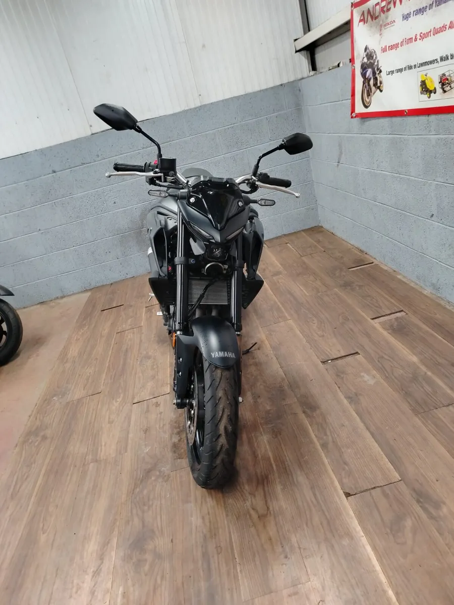 Yamaha MT03 2025 - Image 4