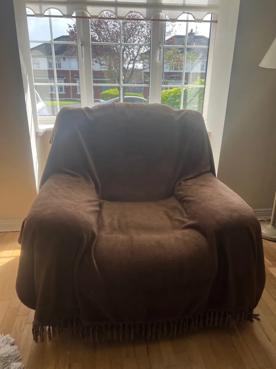 Leather Recliner Sofa Set – 3 Seater + 2 Armchairs - Image 2