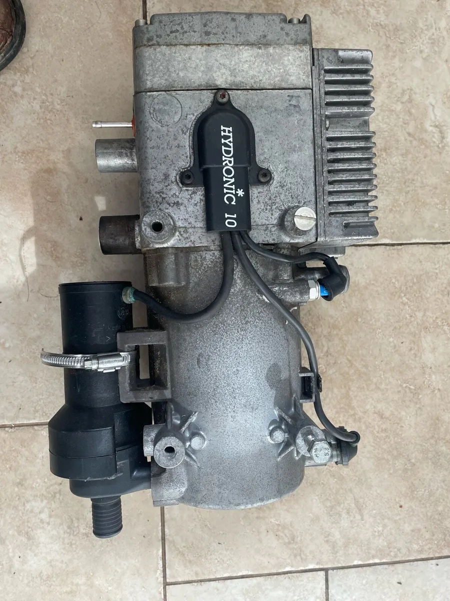 Eberspacher Hydronic 10  - For Parts - Image 1