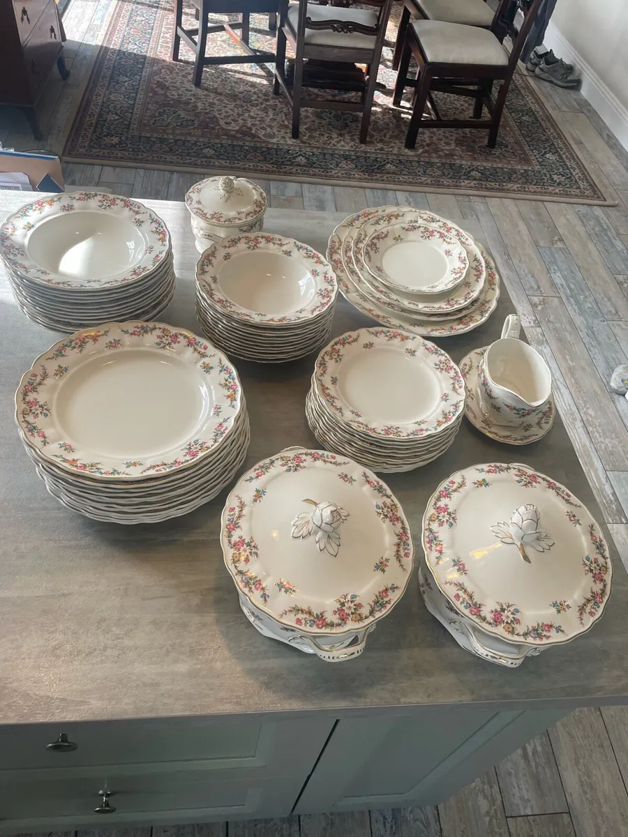 Vintage Dinner Set Full 12 setting - Image 4