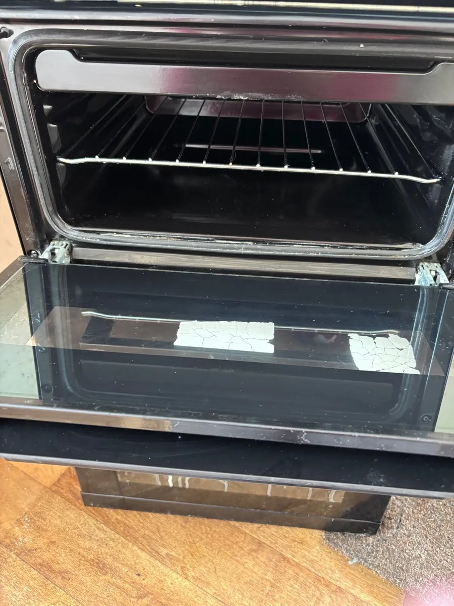 Oven - Image 4