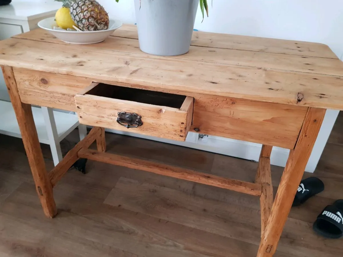 Antique oak table ( RESTORED) - Image 2
