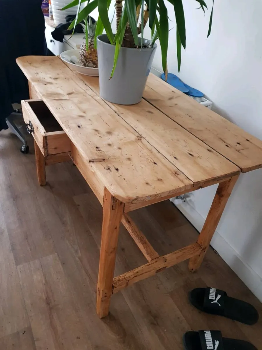 Antique oak table ( RESTORED) - Image 3