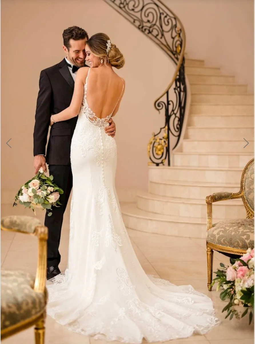 Wedding dress - Image 3