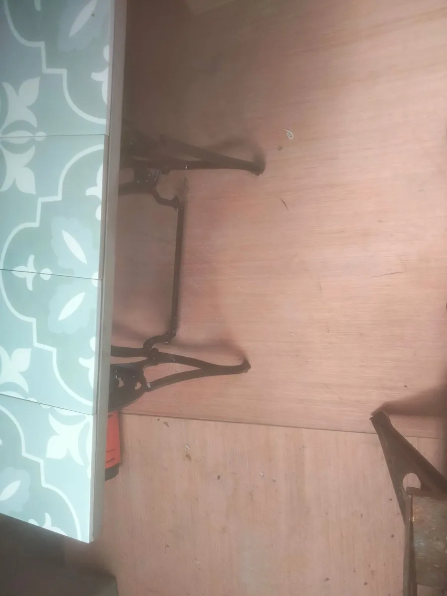 Singer Garden Table - Image 2