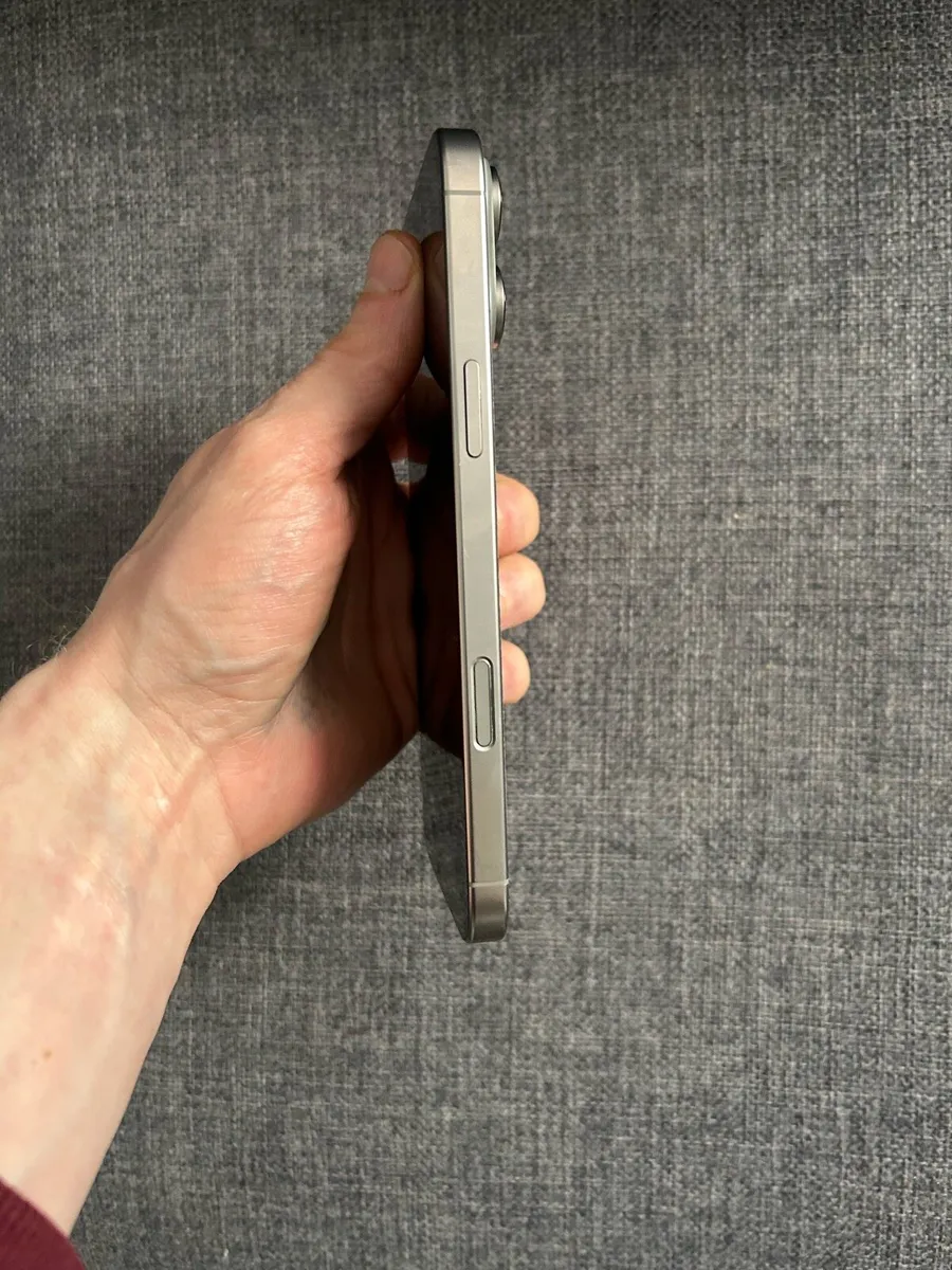 Iphone 16 pro max unlocked 256gb 91% health - Image 4