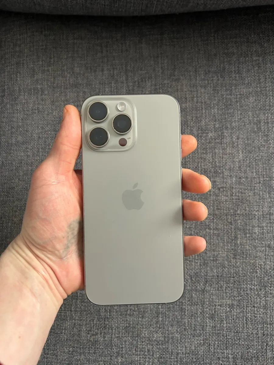 Iphone 16 pro max unlocked 256gb 91% health - Image 3
