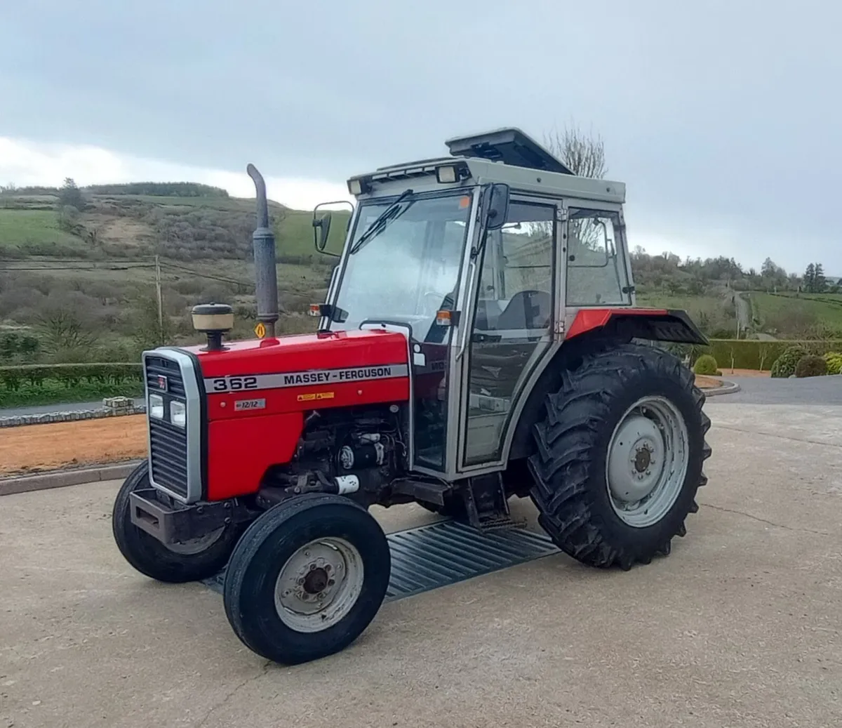 Massey Ferguson 362 - Image 1