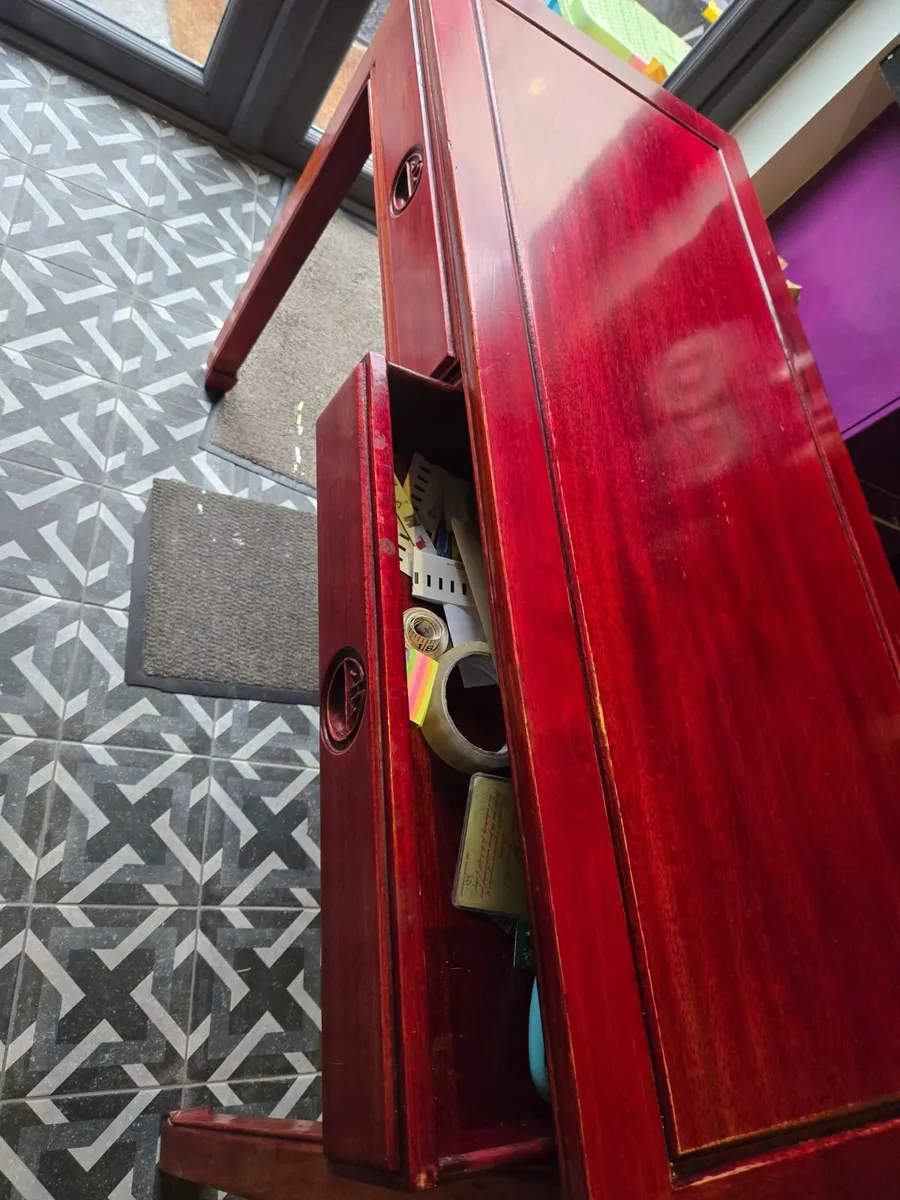 Dining Table - Image 3