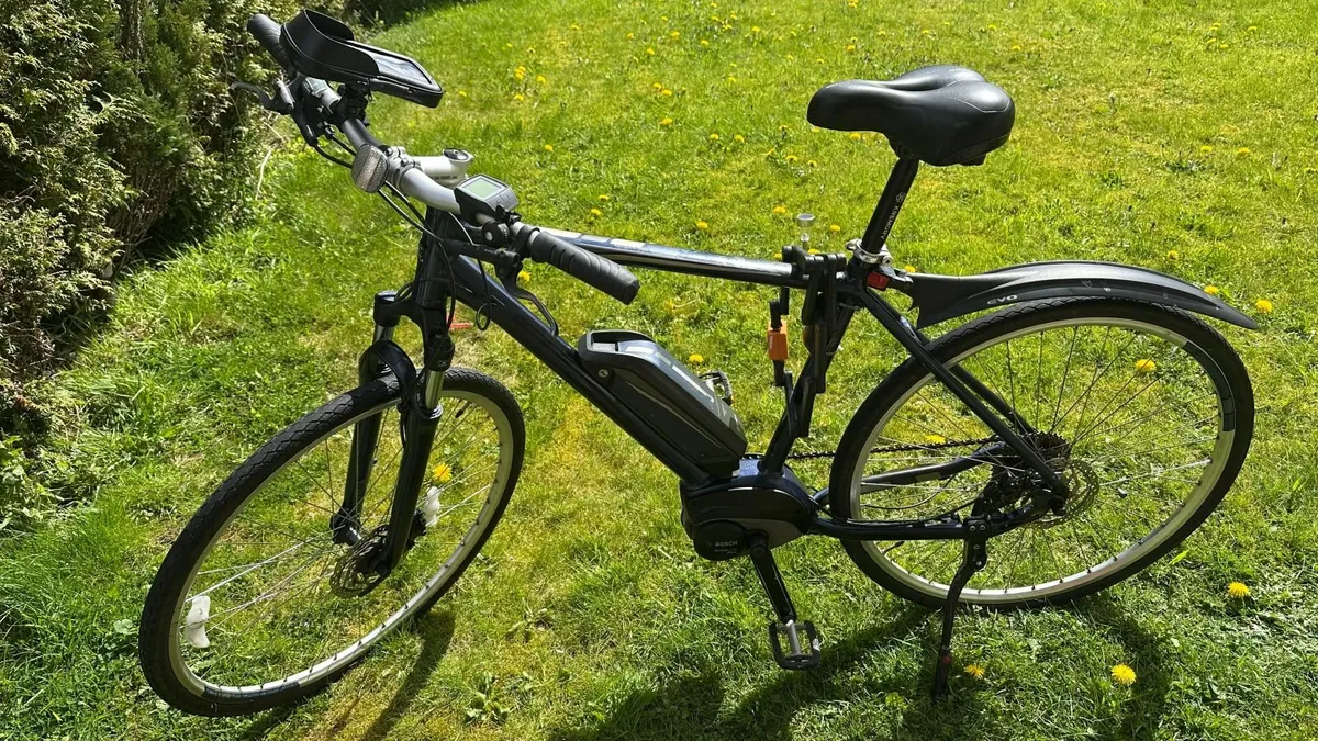 Carrera Crossfuse Mens Electric Hybrid Bike-L Fr - Image 1