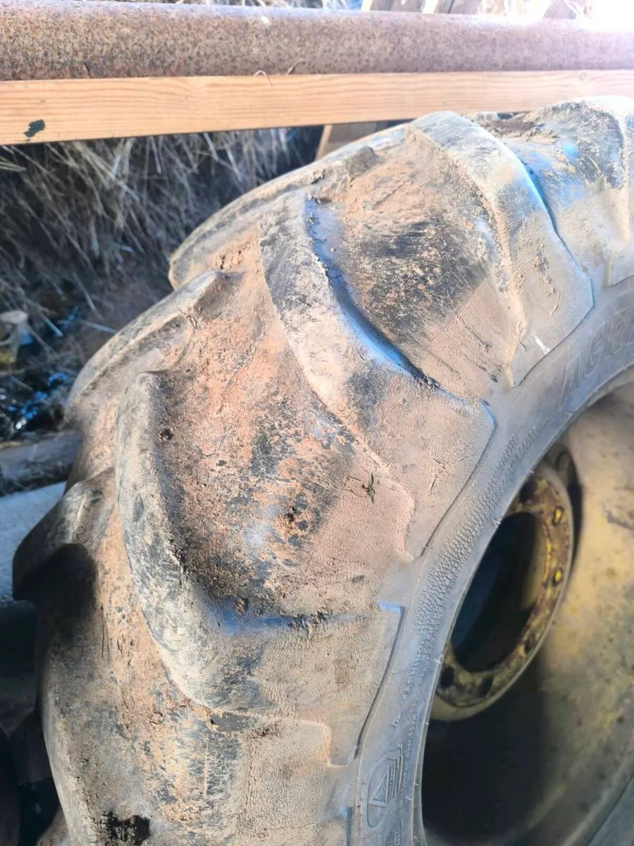 Tractor tyres and wheels John Deere - Image 3